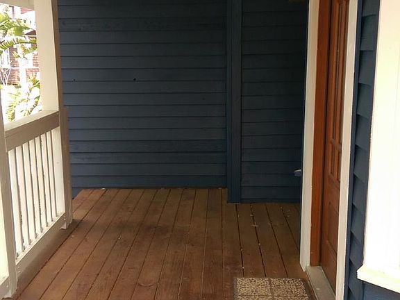 Large private porch.