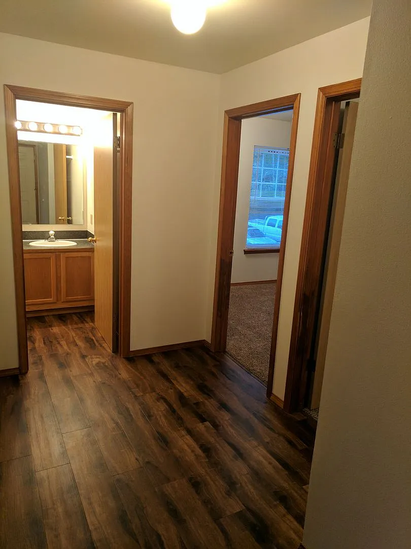 Millwood Park Apartments — Photo 3