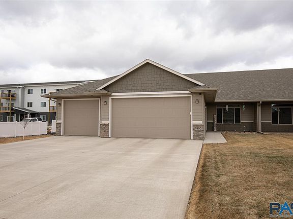 2nd image of 3800 E Diablo Cir