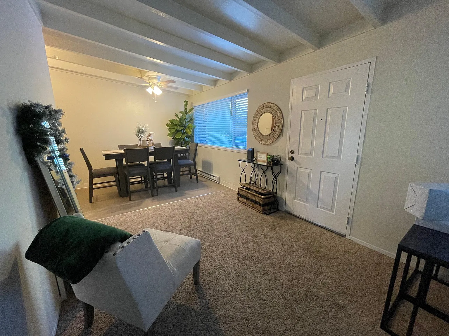 1563 Lincoln Ave — Photo 4