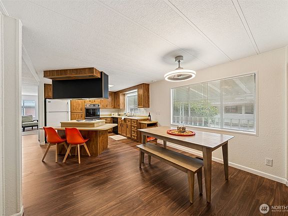 5th image of 3611 I Street NE #304