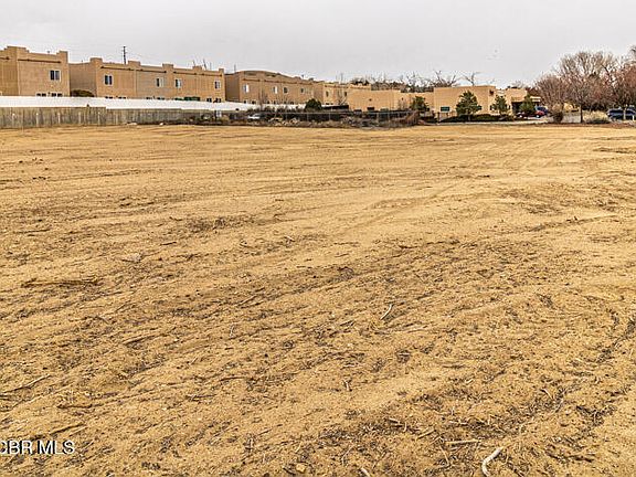 4th image of Nya East St #30
