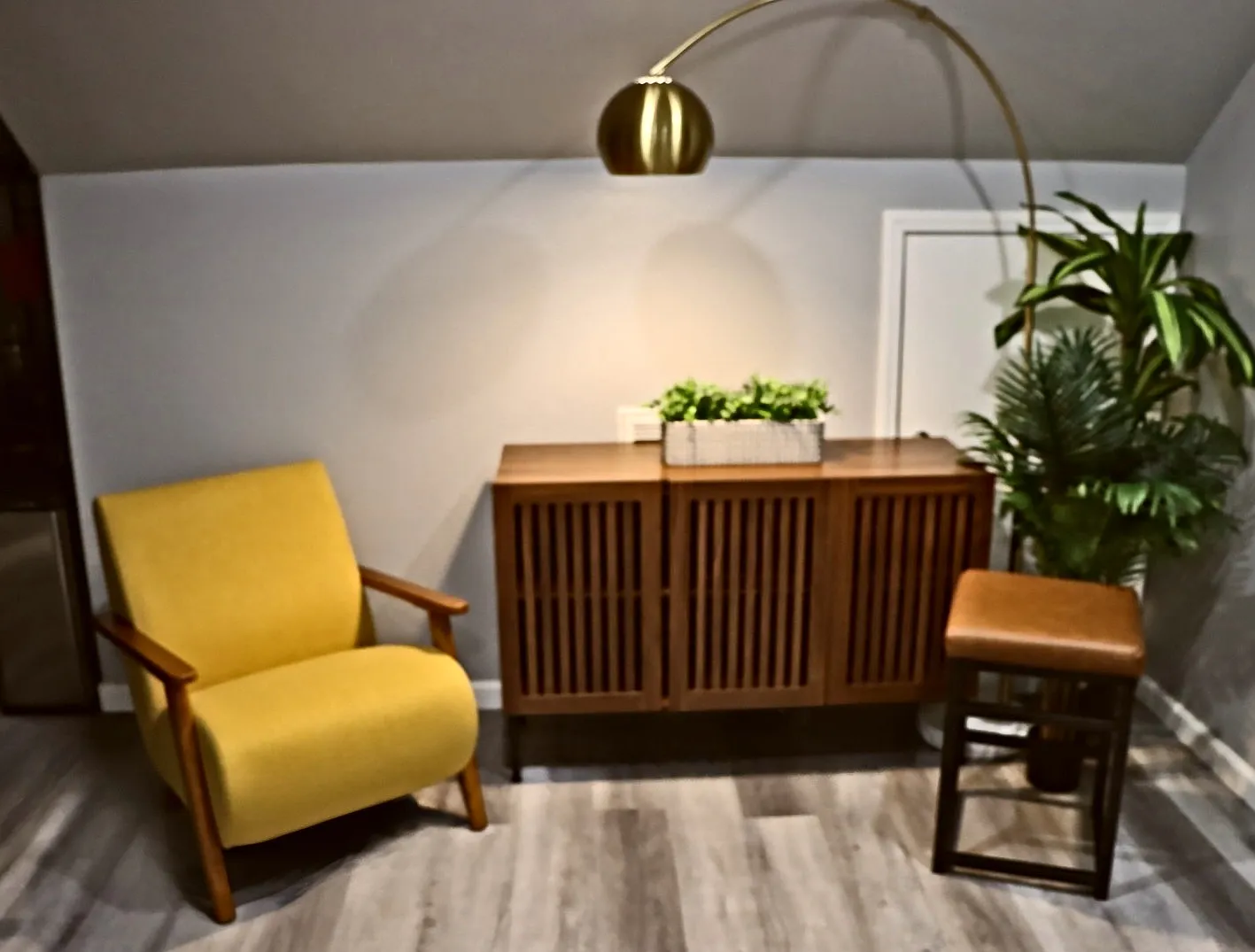 2 bed, 900 sqft, $4,001 — Photo 4