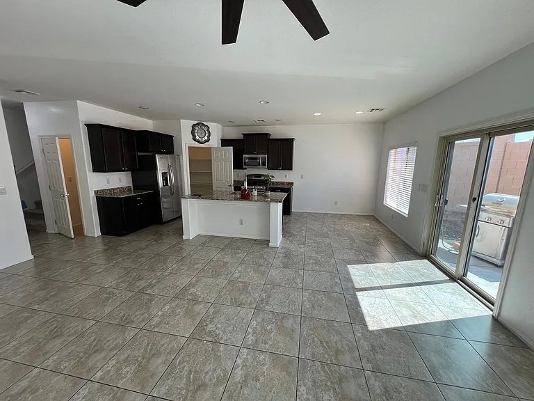 5693 Point Loma Ct — Photo 4
