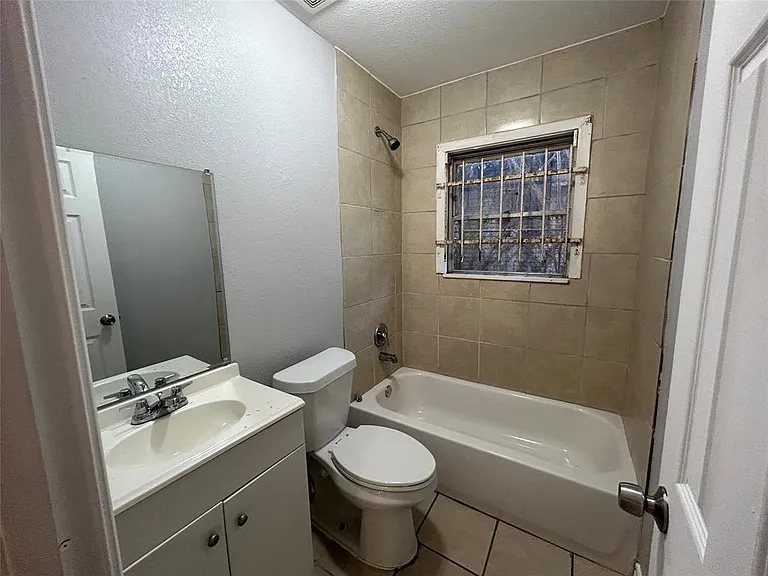 6818 Weston St #2 — Photo 9