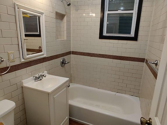 2nd image of 226 Duncan Ave #1