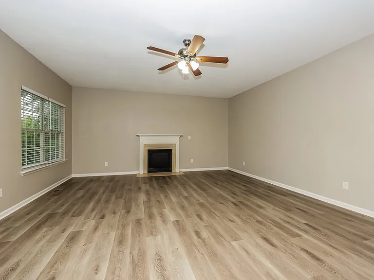 3817 Asheford Trce — Photo 4