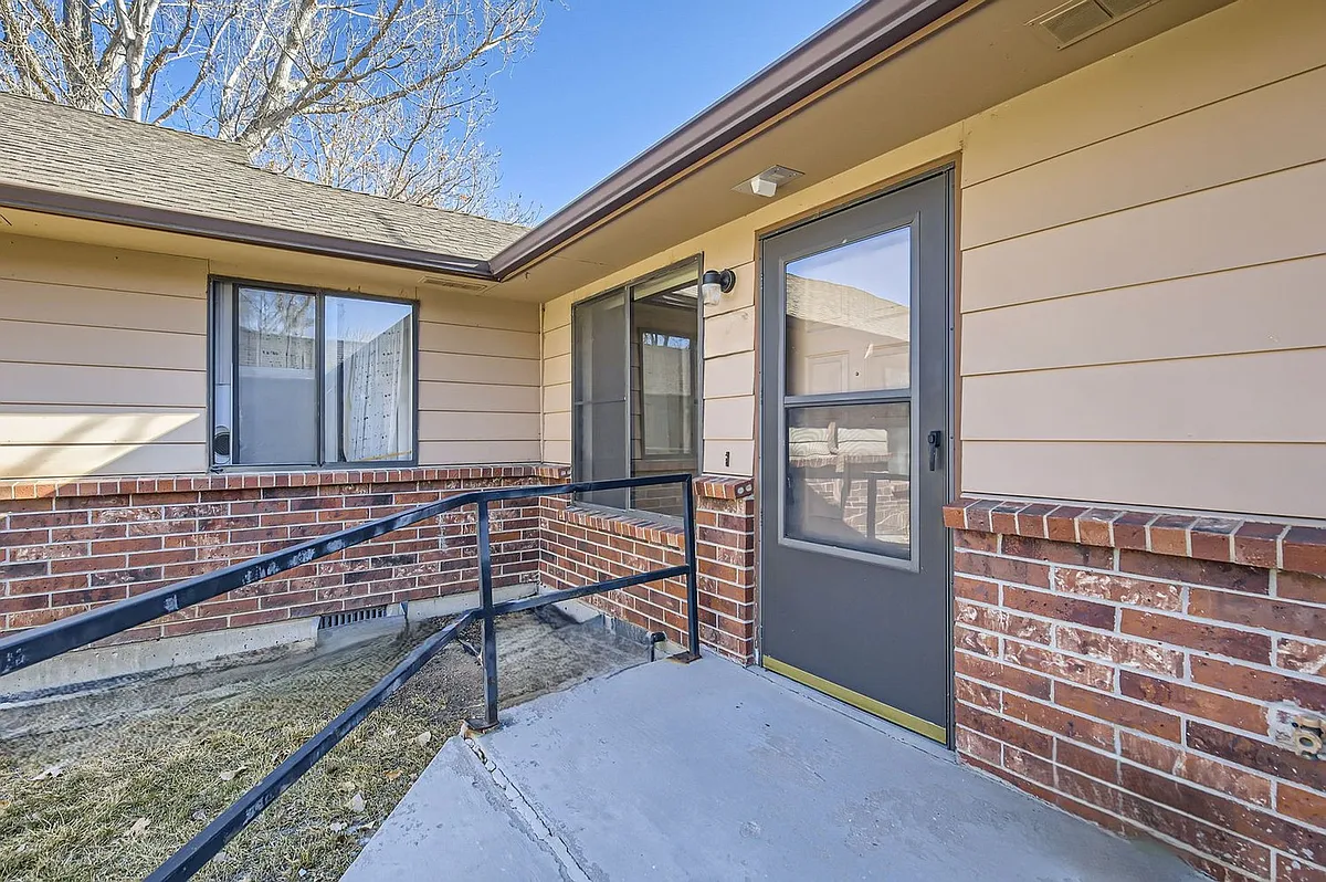 Building Photo - Cache Creek Flats