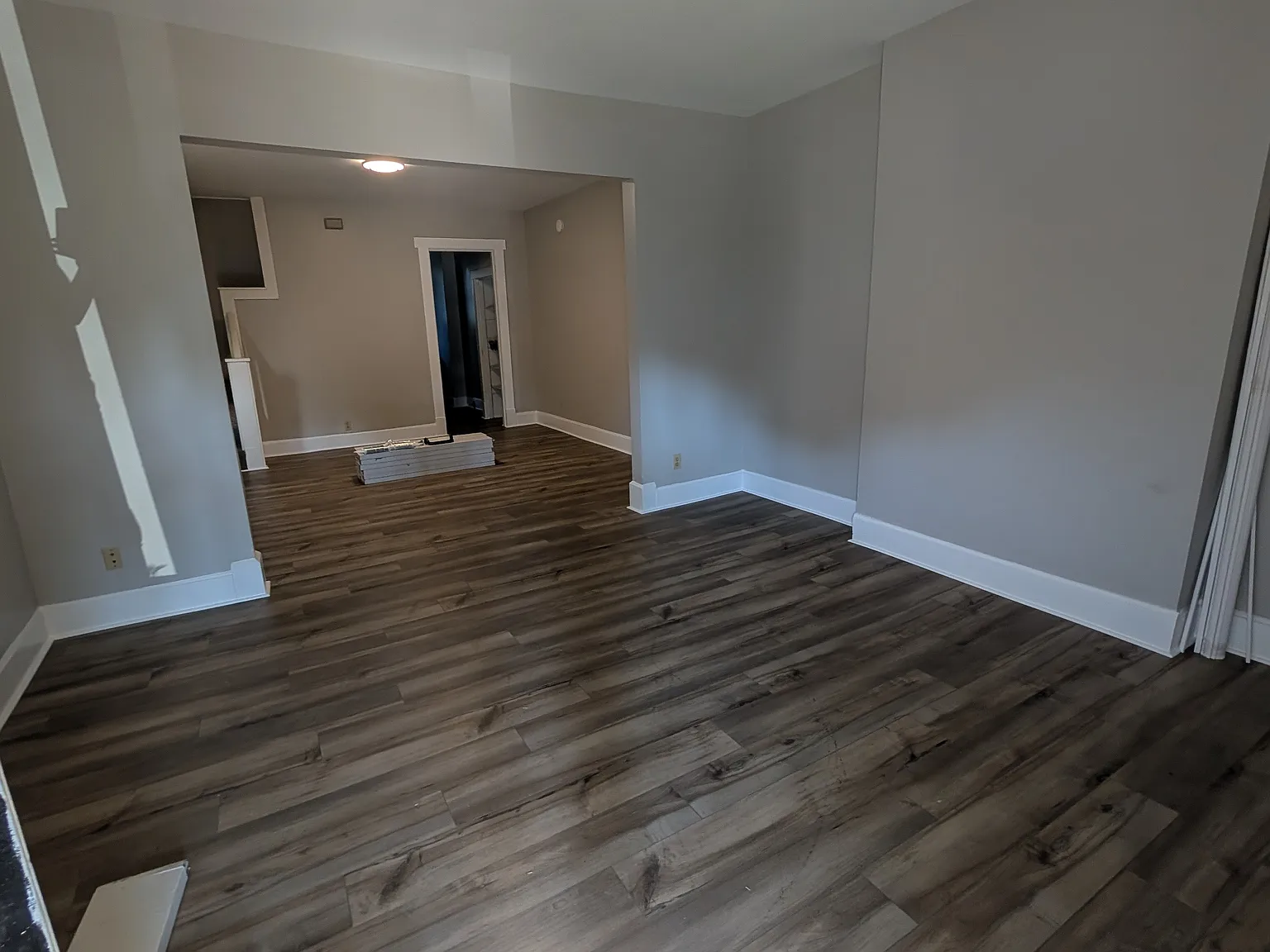 3 bed, 2520 sqft, $1,300 — Photo 3