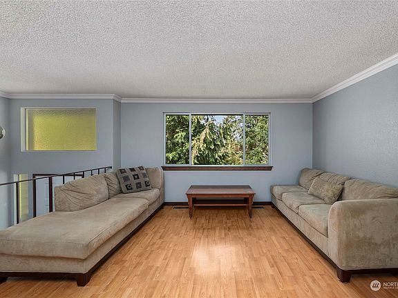 5th image of 33612 53rd Avenue S
