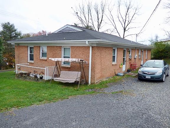 3rd image of 600 E Pine St