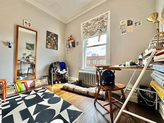 Rented by Outlive | media 5