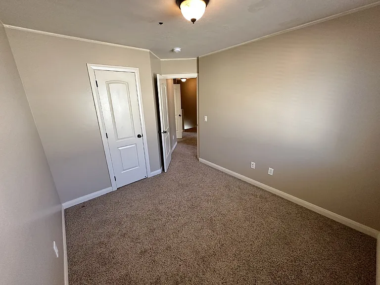 340 W 1425 N #103 — Photo 32