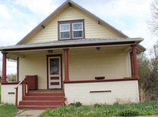 302 Wibaux St N, Wibaux, MT 59353