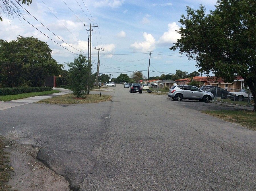 2nd image of 466 SE 1st St