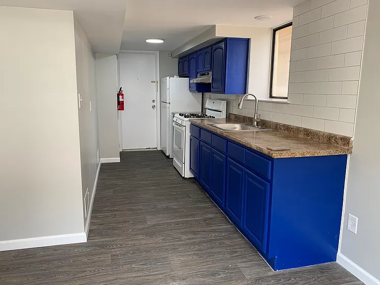 115 Bergen St #1 — Photo 8