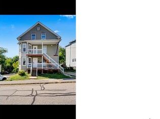 29 Goddard St, Webster, MA 01570