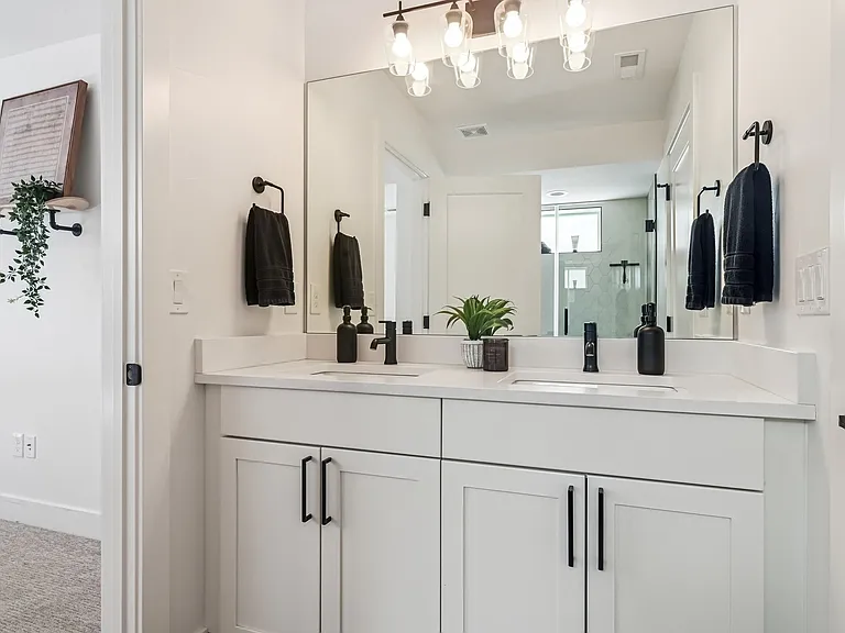1580 N Lowell Blvd #2 — Photo 28