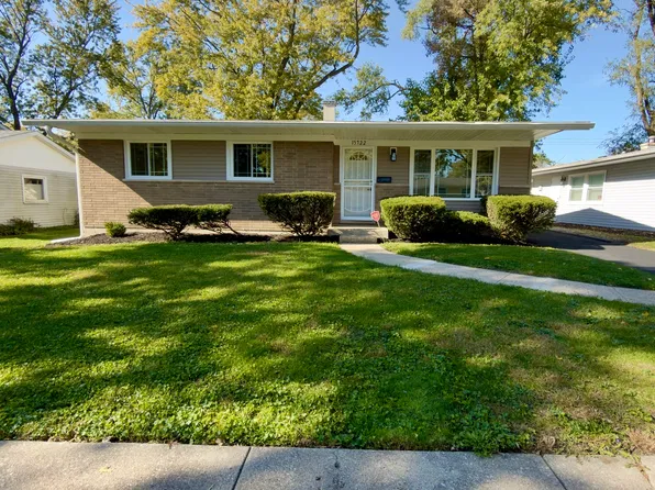 15722 Woodlawn East Ave, South Holland, IL 60473