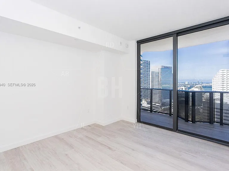 45 SW 9th St #1603 — Photo 10