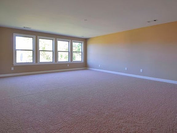 4th image of 1025 Kelsey Glen Dr