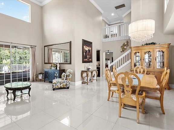 5th image of 1711 NW 127th Way