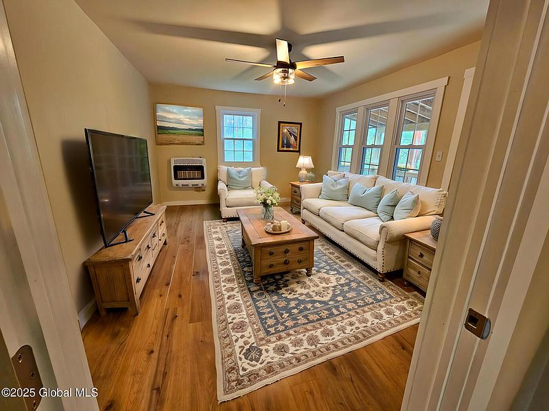 4th image of 2 Whippoorwill Lane