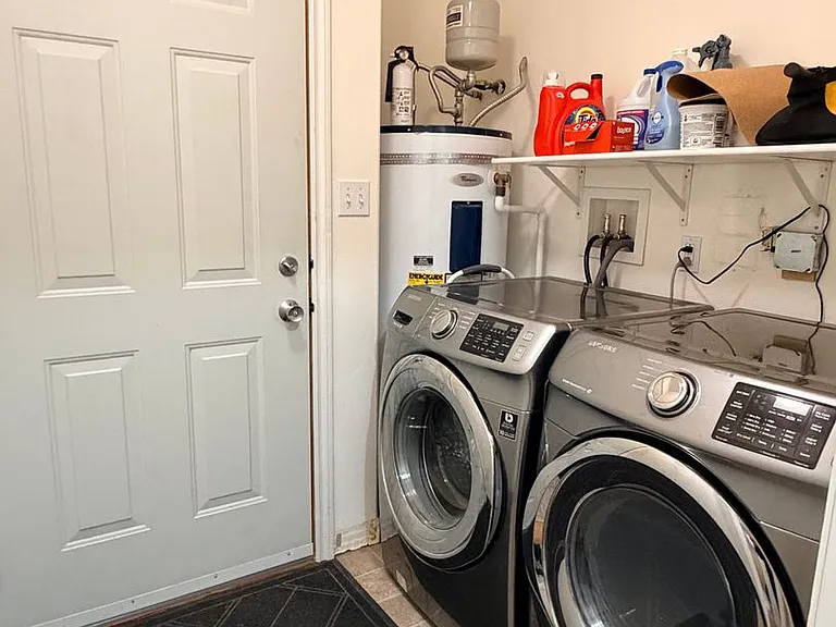 1524 D St SW #1524 — Photo 14