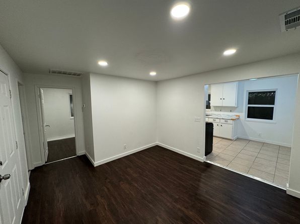 43 S Adelbert Ave #43