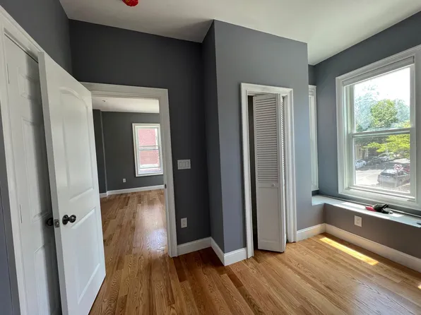 341 Cambridge St, Cambridge, MA