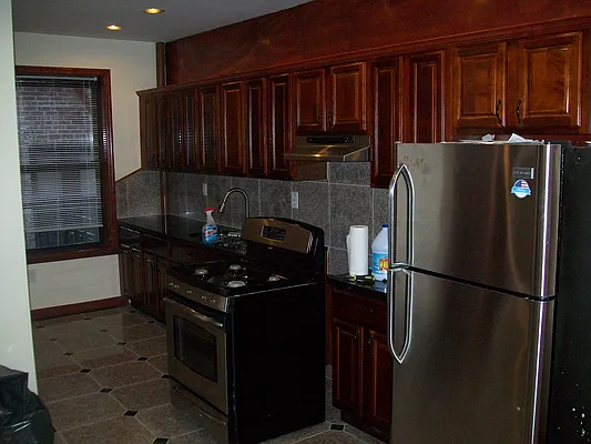Rented by BuySell Real Estate Inc | media 7