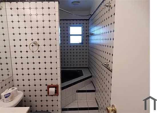 3 bed, 1840 sqft, $4,300 — Photo 4