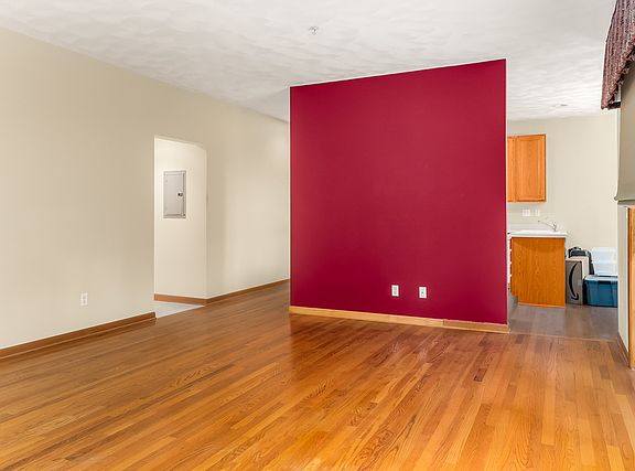 4th image of 3167 Woodland Dr #3167