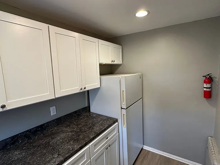 728 E Chester Pike — Photo 4