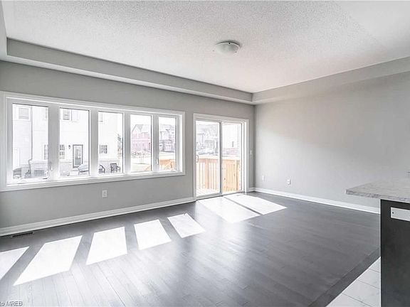 5th image of 4093 Maitland St
