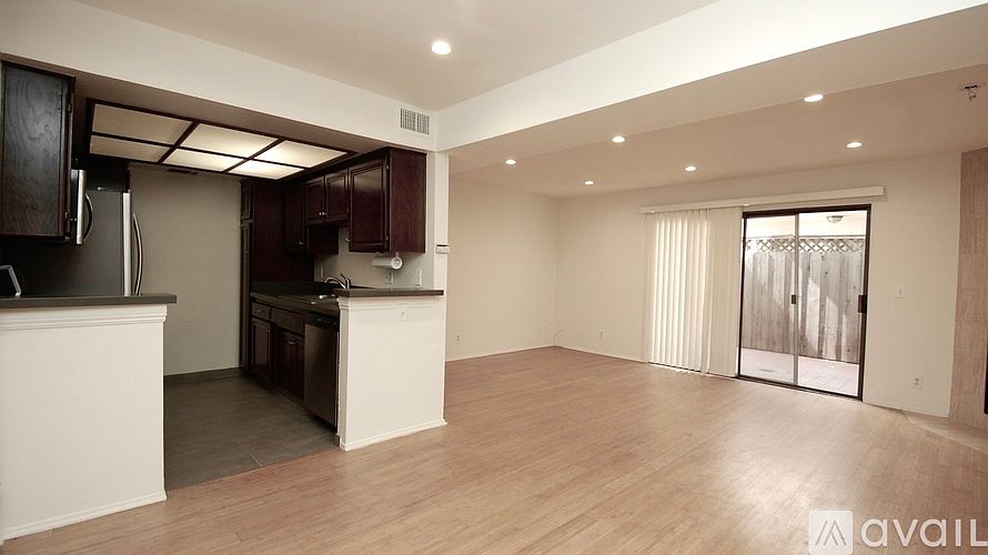 1st image of 1505 Barry Ave APT 108