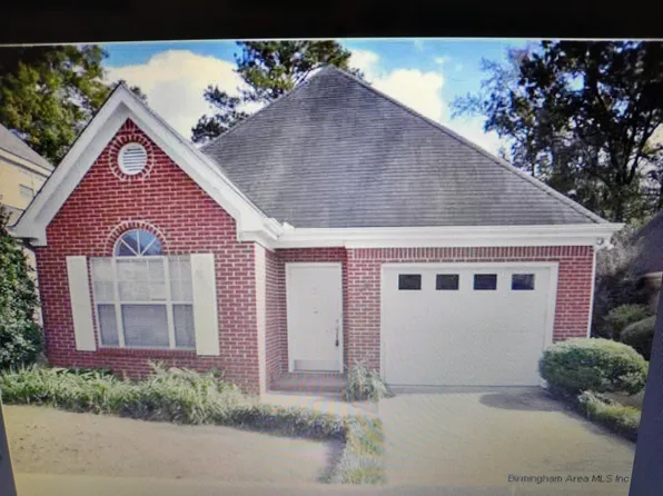 75 Steeplechase Ct, Pell City, AL 35128