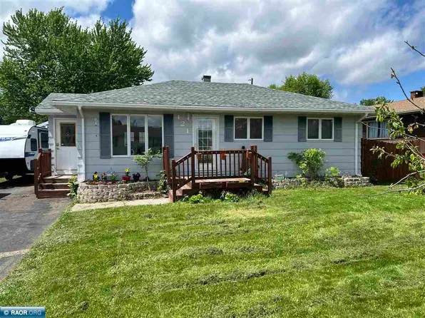 421 Leeds Rd, Hoyt Lakes, MN 55750