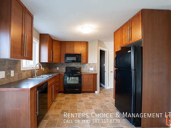 3rd image of 5609 FC 43rd St
