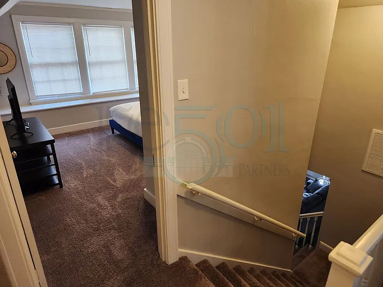 300 S Valentine St #1 — Photo 25