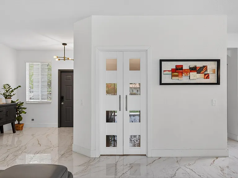 1374 Canary Island Dr — Photo 11