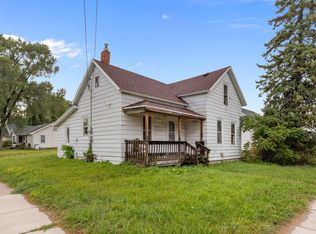 203 N 8th St, De Pere, WI 54115