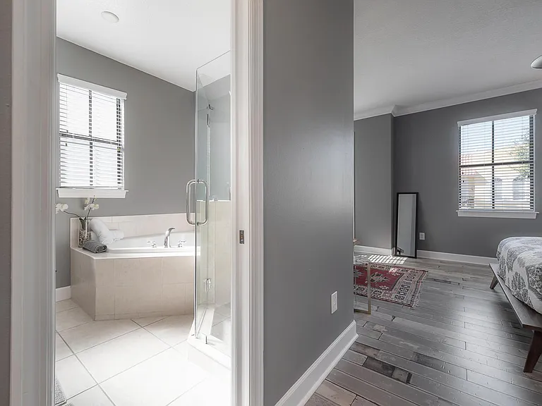 111 S Packwood Ave #C — Photo 7