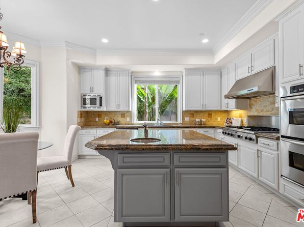Property image for 2997 Beverly Glen Cir, Los Angeles, CA 90077