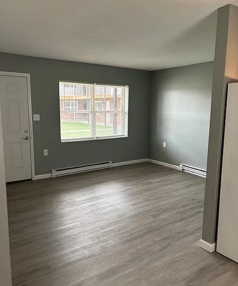 399 N 1st St #27 — Photo 2