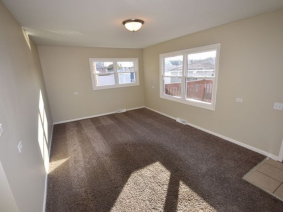 2nd image of 6022 S Melvina Ave