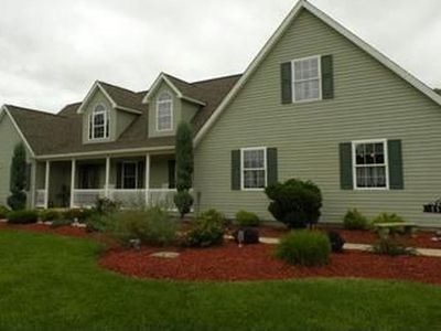 11 Staffordshire Dr, Grove City, PA, 16127