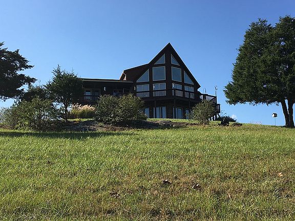 2nd image of 151 Boyds Mill Ln