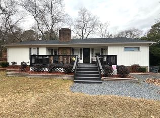 105 Scuppernong Ct, West End, NC 27376