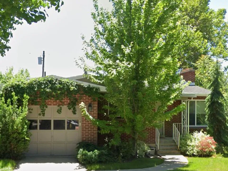 2234 E Roosevelt Ave #BASEMENT